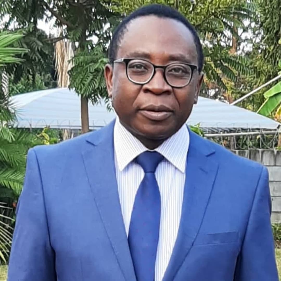Dr Paul Ngwakum